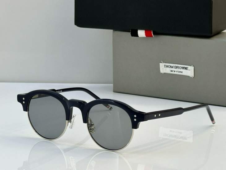 Picture of Thom Browne Sunglasses _SKUfw65039626fw